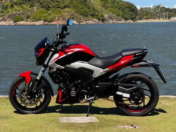 Bajaj DOMINAR 250
