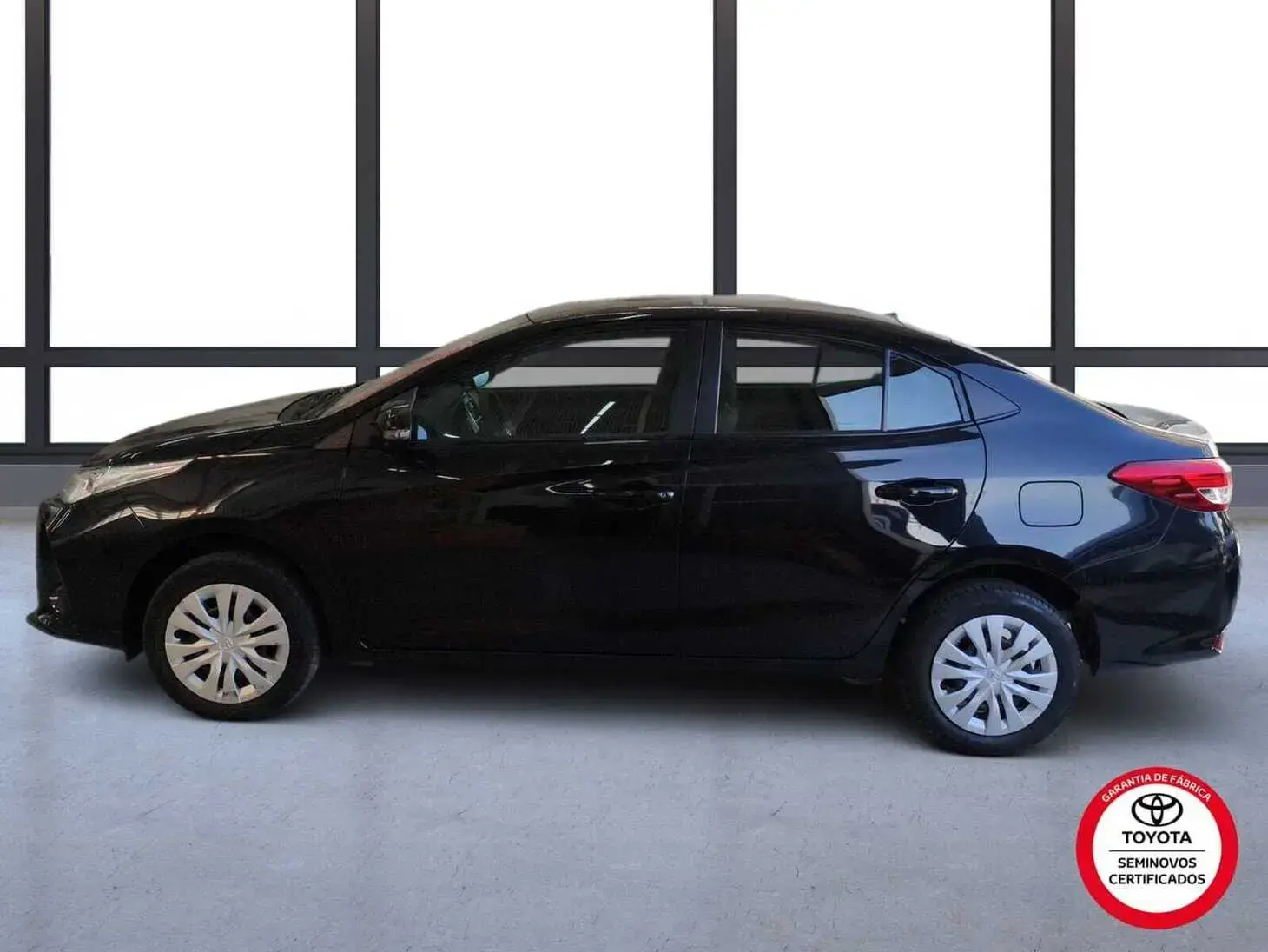 galeria Yaris Sedan