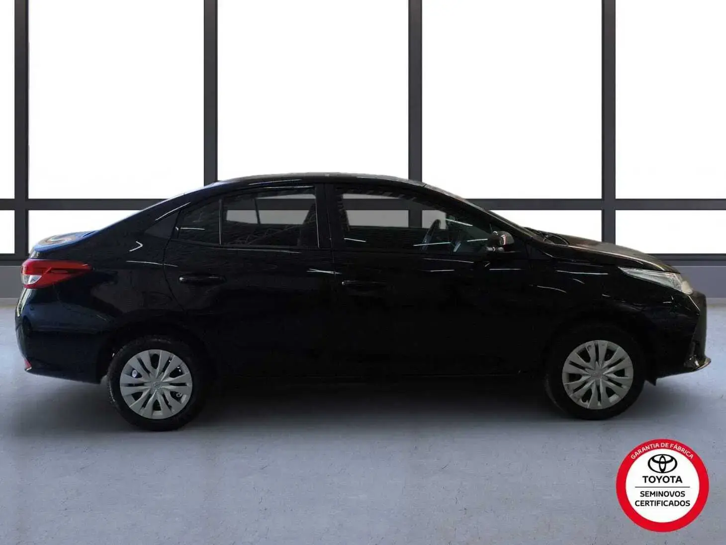 galeria Yaris Sedan
