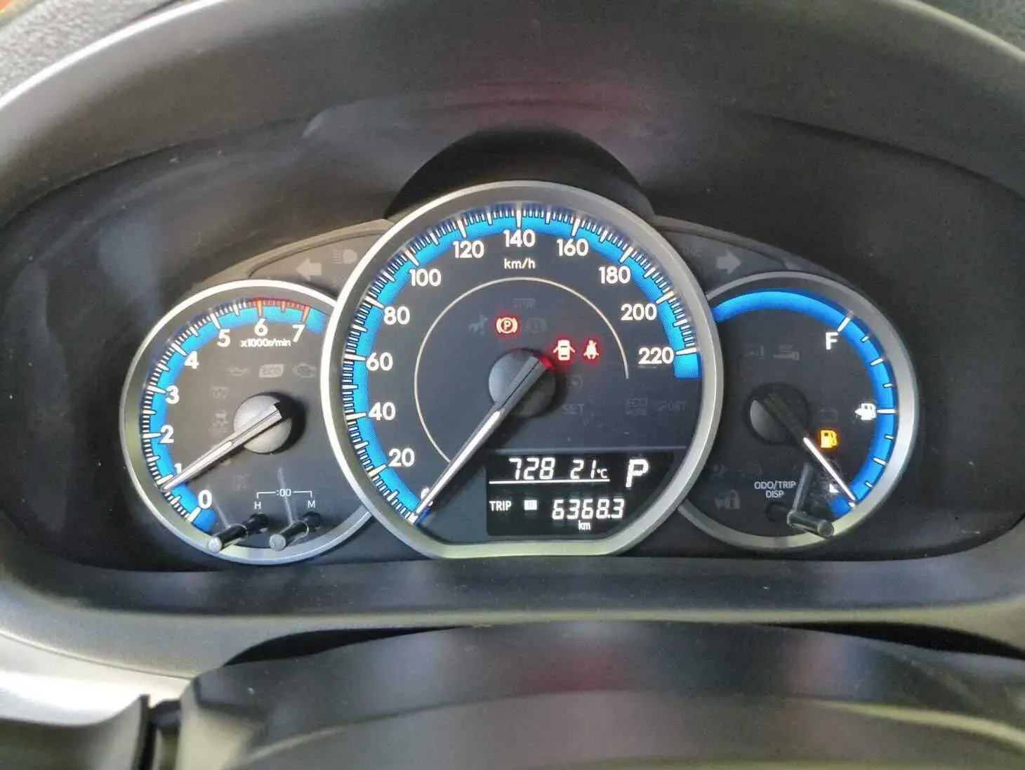 galeria Yaris Sedan