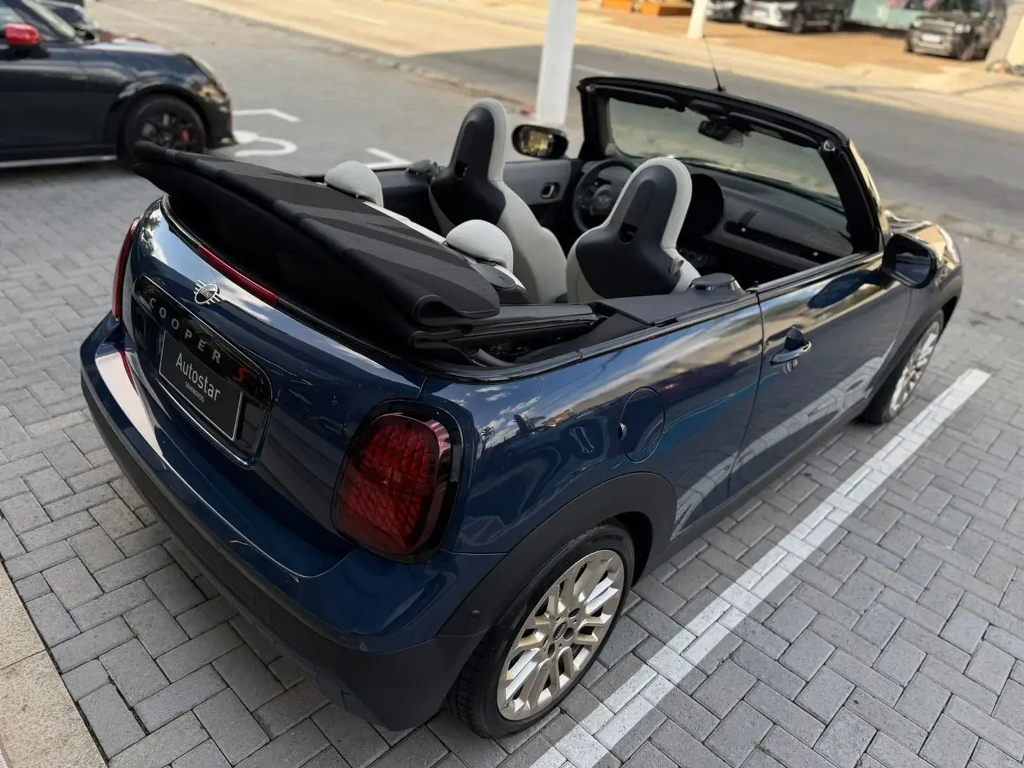 galeria Cooper Cabrio