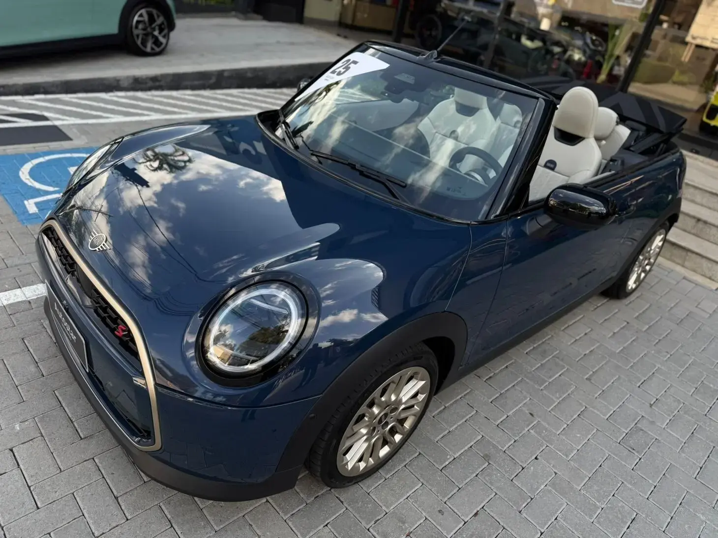 galeria Cooper Cabrio