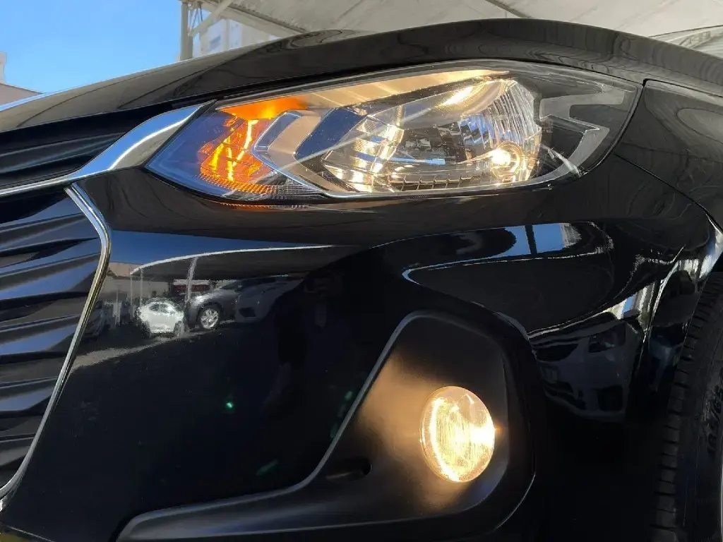 galeria ONIX SEDAN