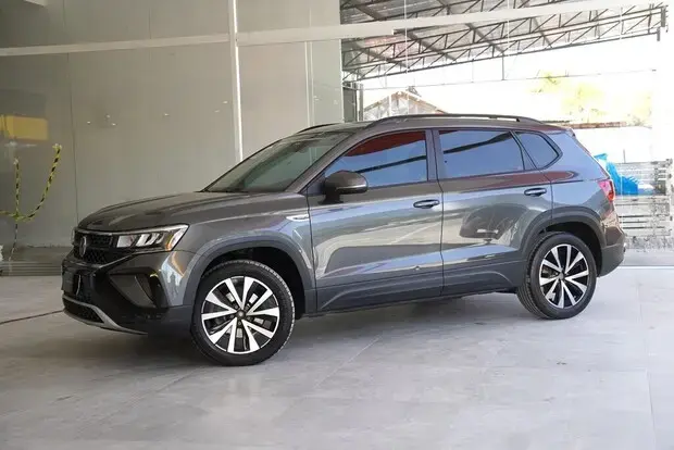 Volkswagen TAOS 1.4 250 TSI TOTAL FLEX COMFORTLINE AUTOMÁTICO