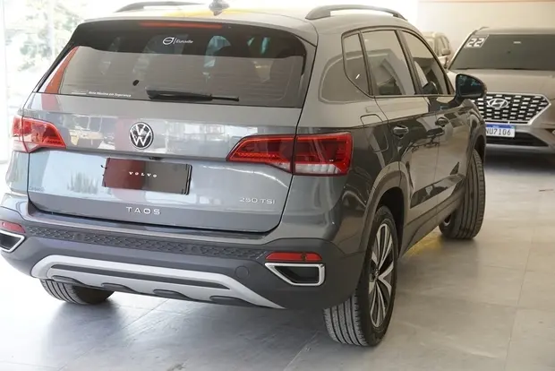 Volkswagen TAOS 1.4 250 TSI TOTAL FLEX COMFORTLINE AUTOMÁTICO