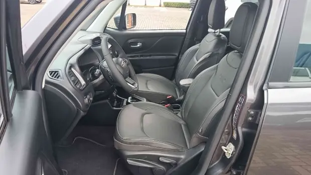Jeep RENEGADE 1.3 T270 TURBO FLEX LONGITUDE AT6