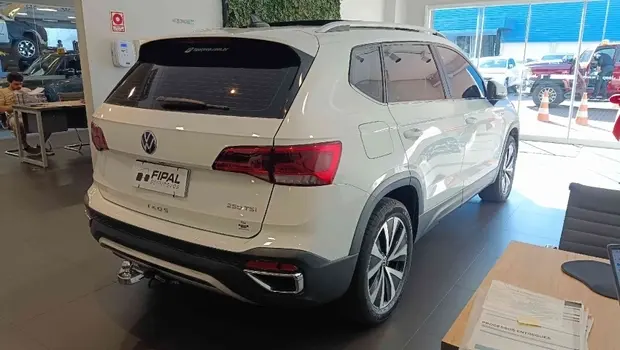 Volkswagen TAOS 1.4 250 TSI TOTAL FLEX HIGHLINE AUTOMÁTICO
