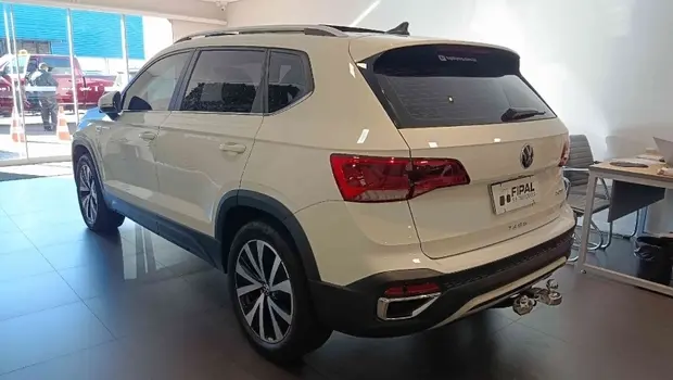 Volkswagen TAOS 1.4 250 TSI TOTAL FLEX HIGHLINE AUTOMÁTICO
