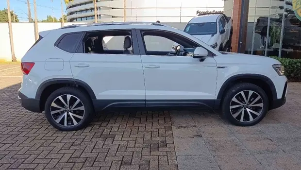 Volkswagen TAOS 1.4 250 TSI TOTAL FLEX HIGHLINE AUTOMÁTICO