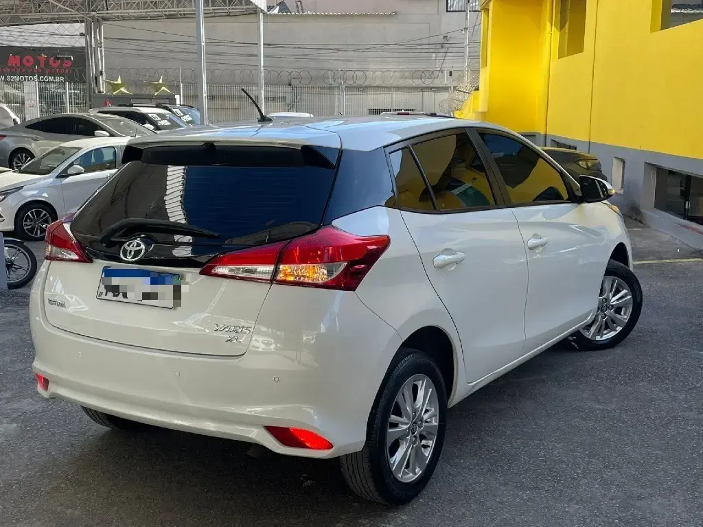 galeria YARIS