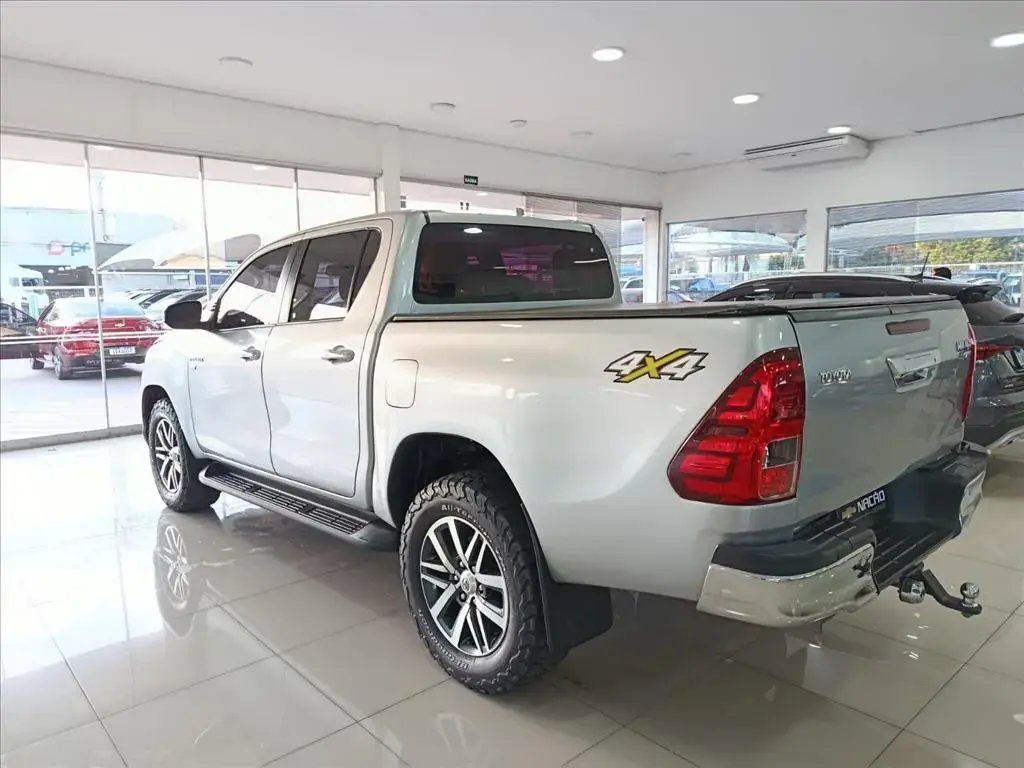 galeria HILUX