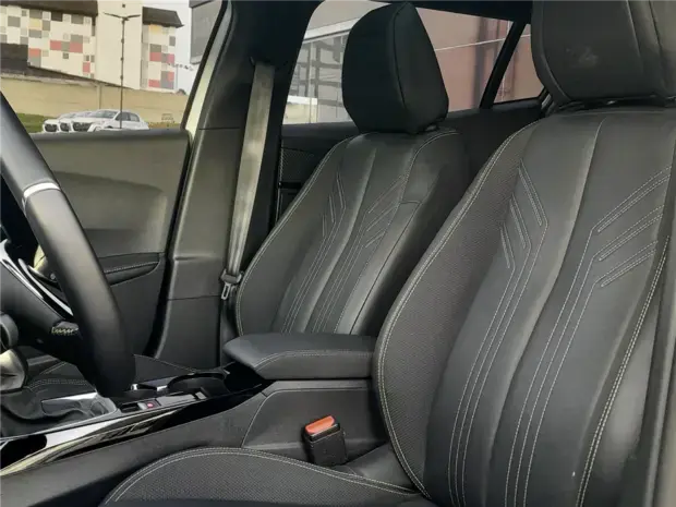 Peugeot 2008 1.0 TURBO 200 FLEX GT CVT