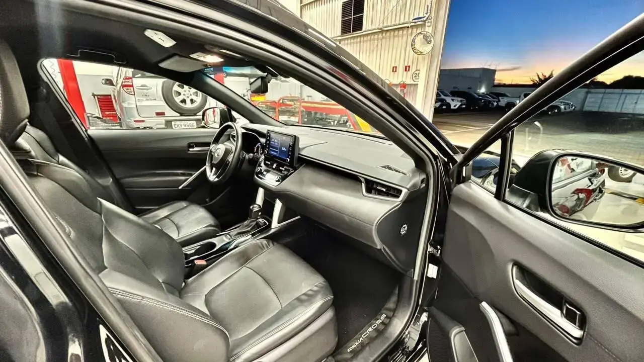 galeria COROLLA CROSS