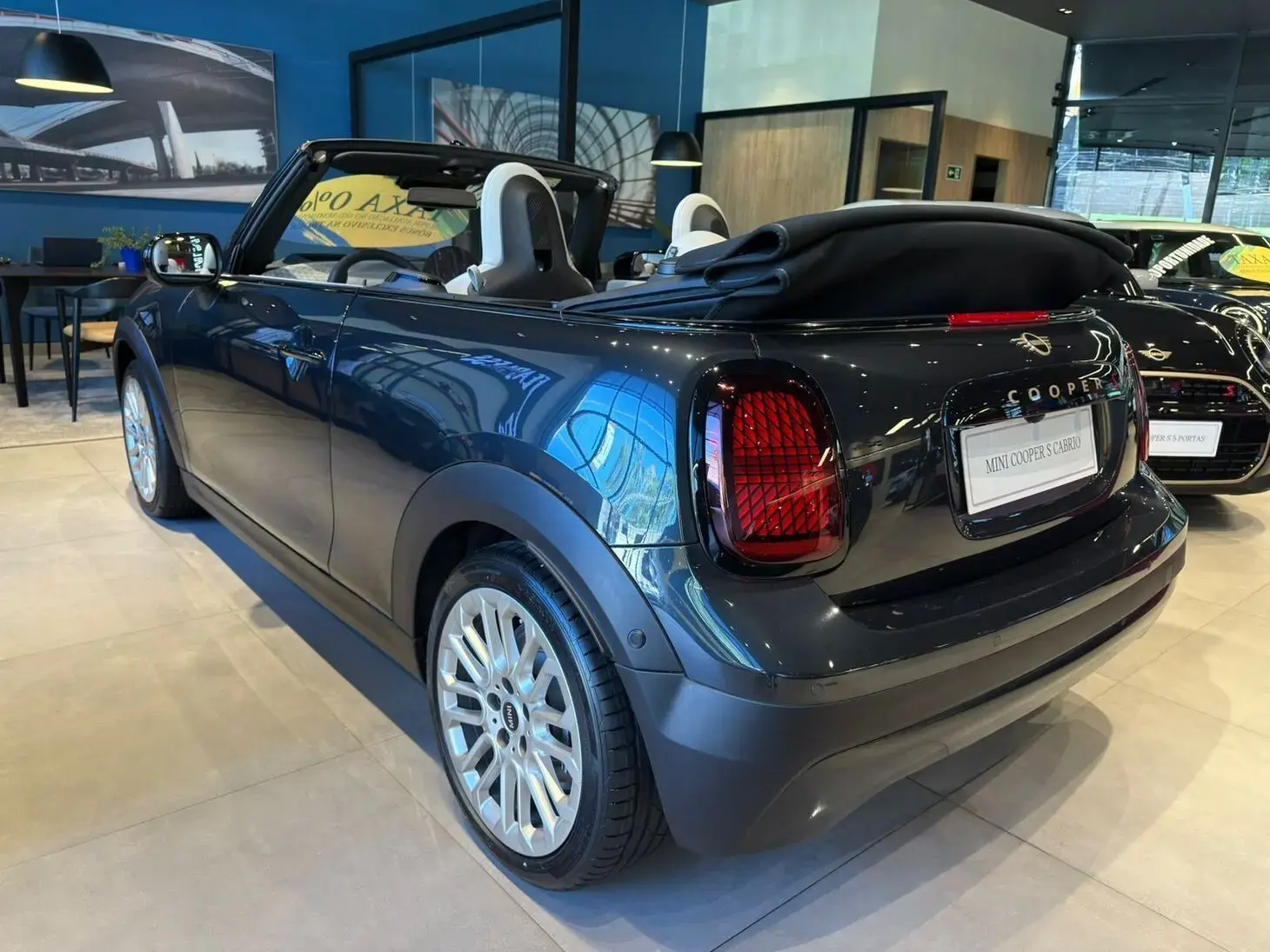 galeria Cooper Cabrio