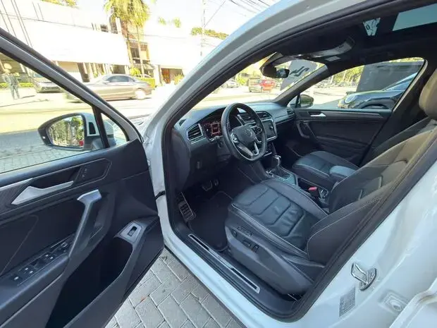 Volkswagen Tiguan 2.0 350 TSI Allspace R-Line 4WD