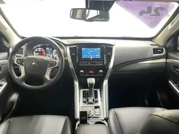 Mitsubishi Pajero Sport HPE 2.4
