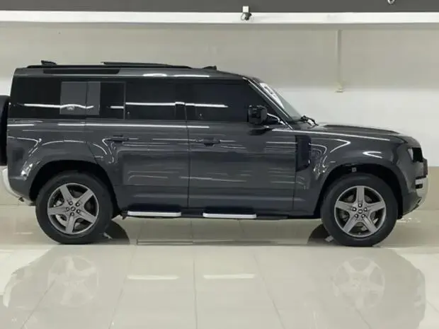 Land Rover Defender SE 110 2.0 SI4 (Aut)