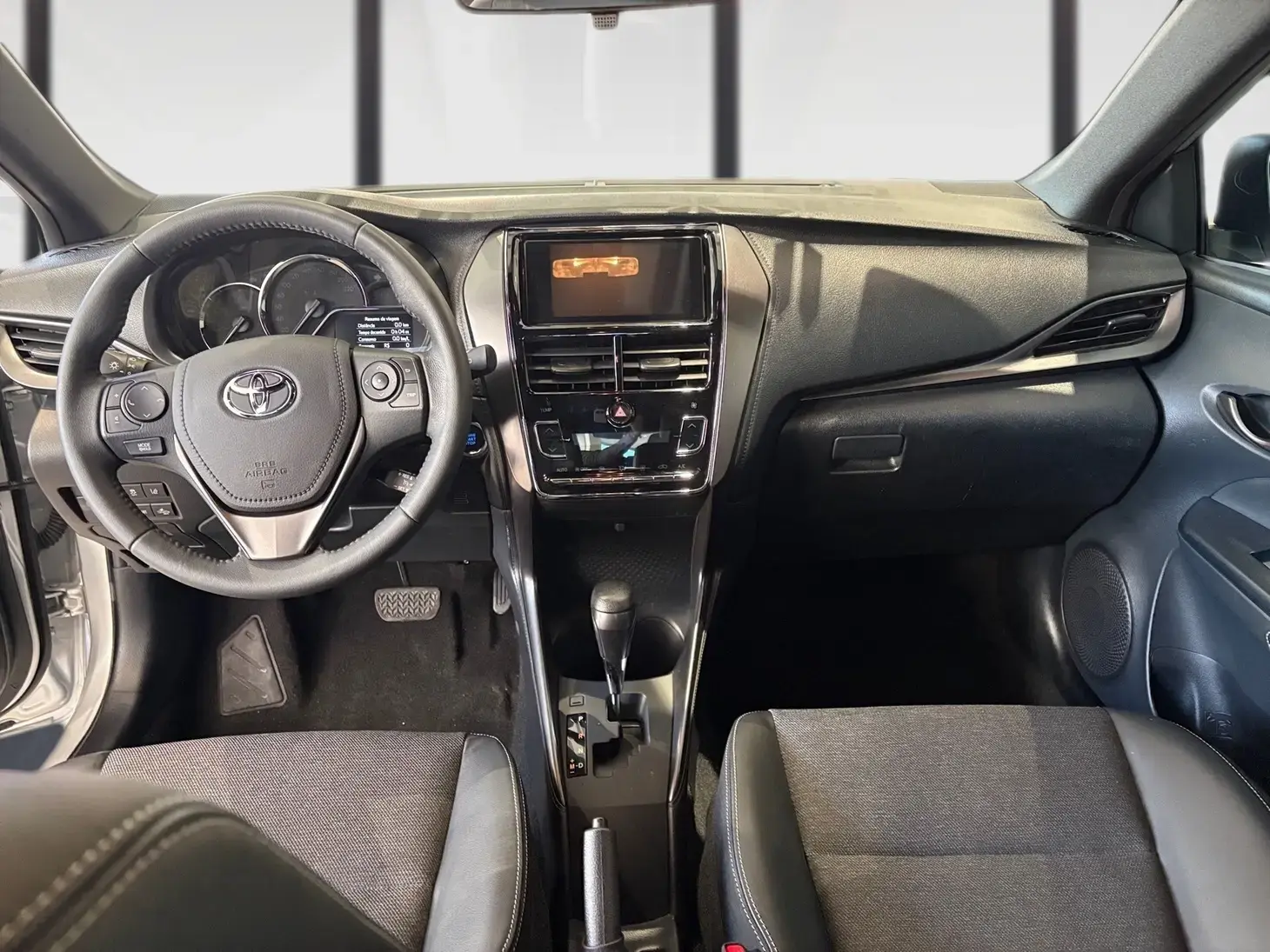 galeria Yaris