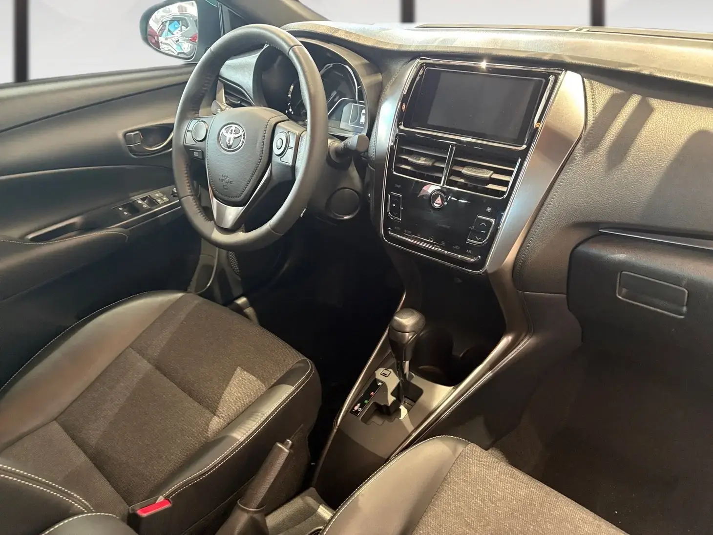 galeria Yaris