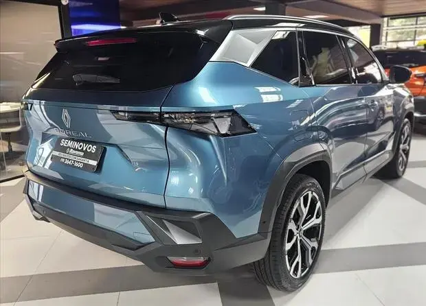 Renault BOREAL 1.3 TCE FLEX ICONIC EDC