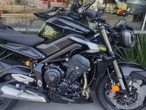 Triumph Street Triple 765 RS