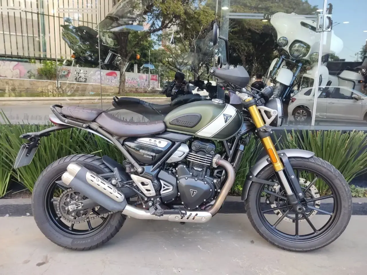 galeria Scrambler 400 X
