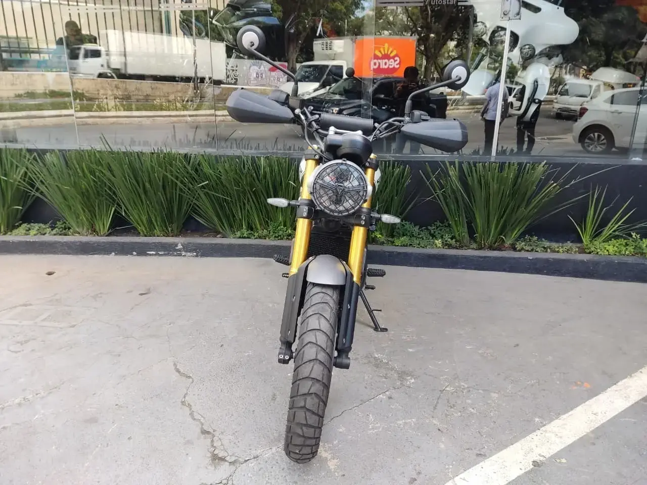 galeria Scrambler 400 X