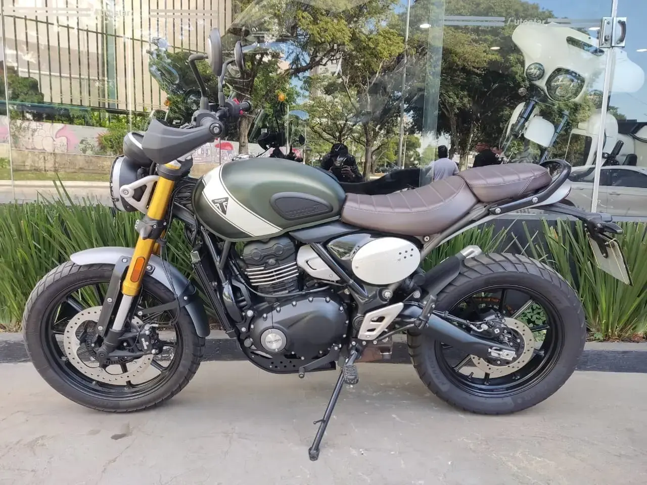 galeria Scrambler 400 X