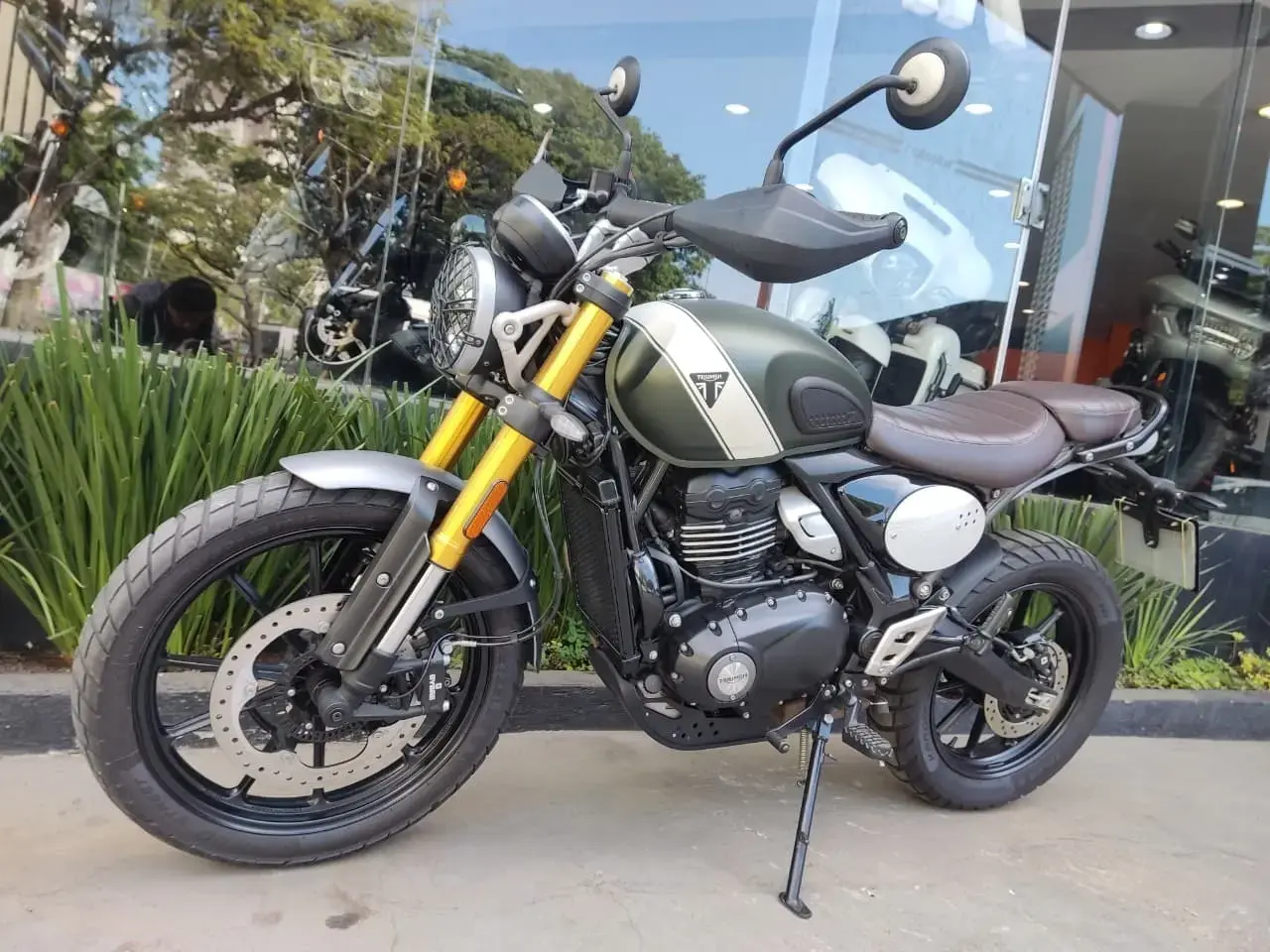 galeria Scrambler 400 X