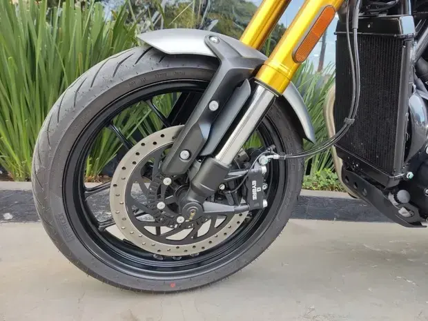 Triumph Speed 400 ABS