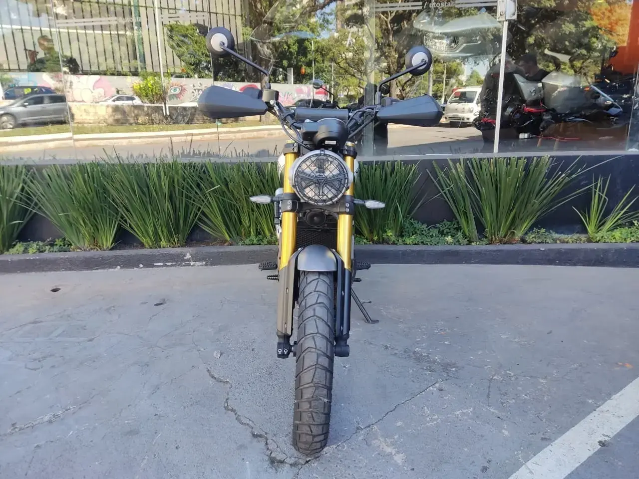 galeria Scrambler 400 X
