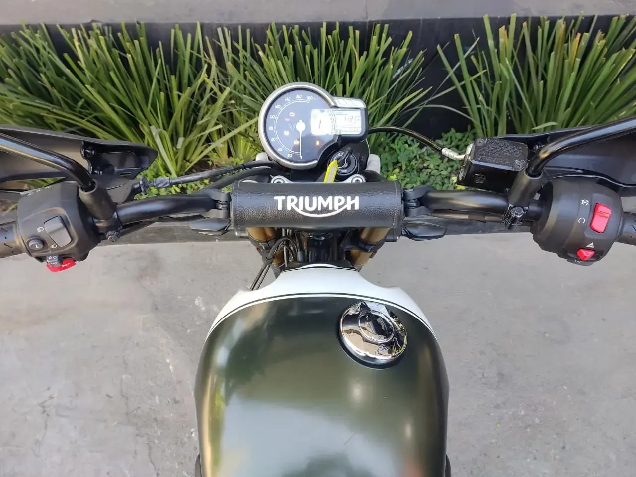 galeria Scrambler 400 X