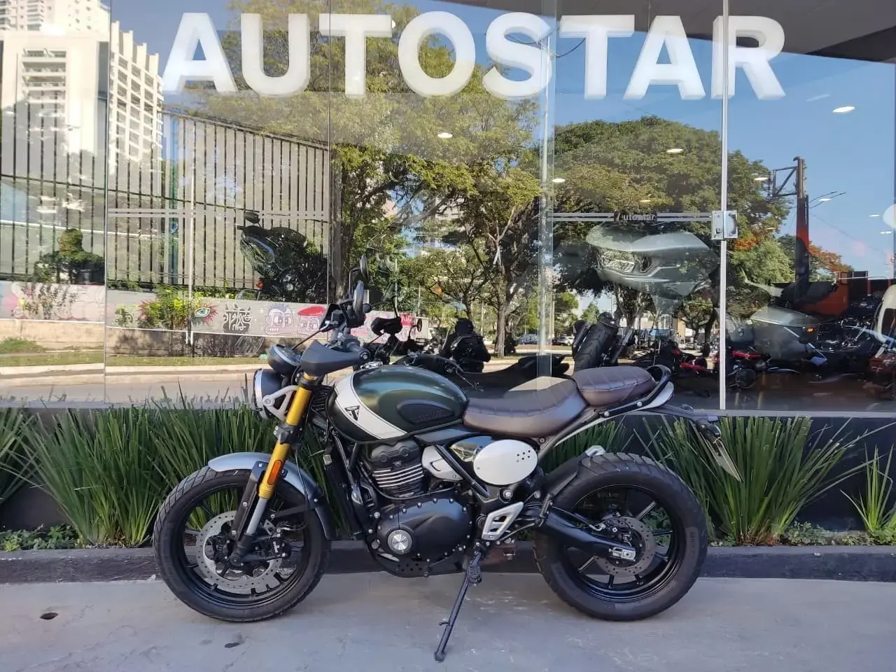 galeria Scrambler 400 X