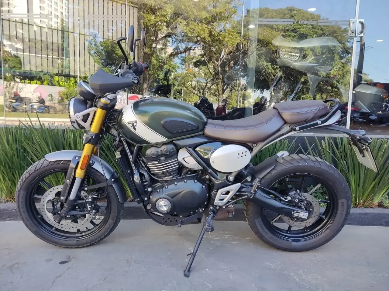 galeria Scrambler 400 X