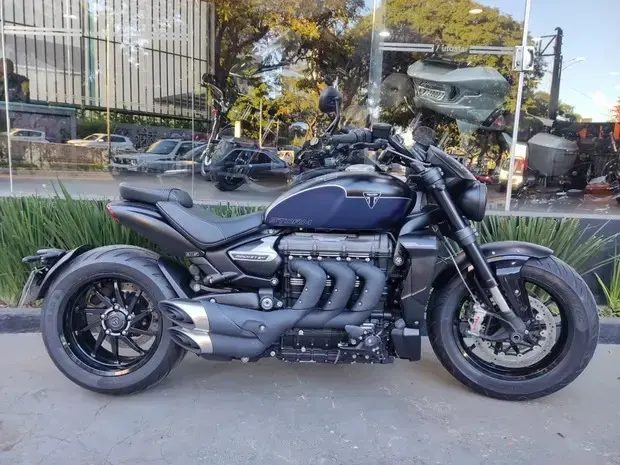 Triumph Rocket 3 Storm GT