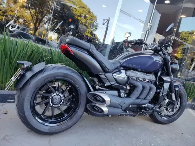 Triumph Rocket 3 Storm GT