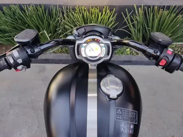 Triumph Rocket 3 Storm GT