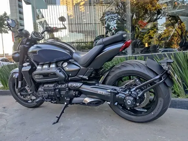 Triumph Rocket 3 Storm GT