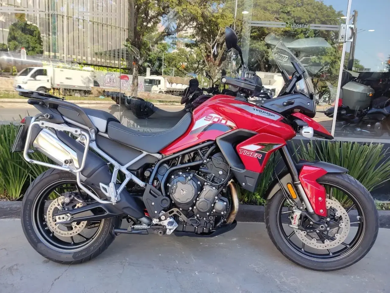 galeria Tiger 900