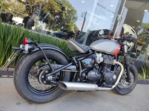 Triumph Bonneville Bobber ABS