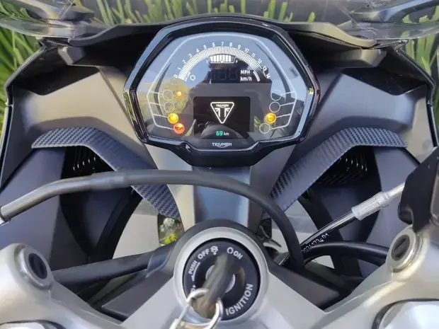 Triumph Daytona 660 ABS