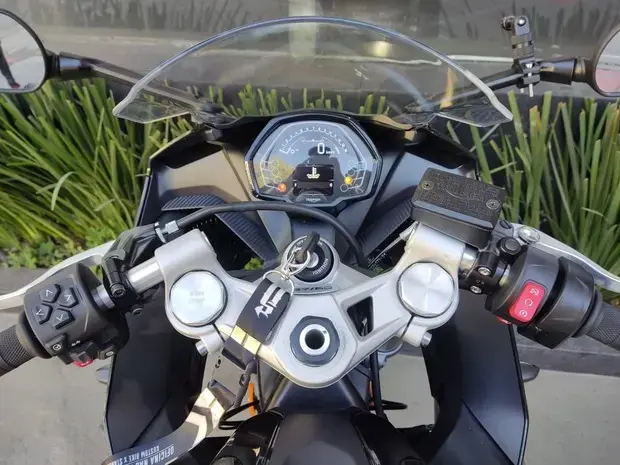Triumph Daytona 660 ABS