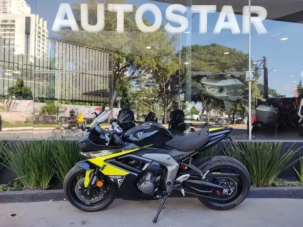 Triumph Daytona 660 ABS