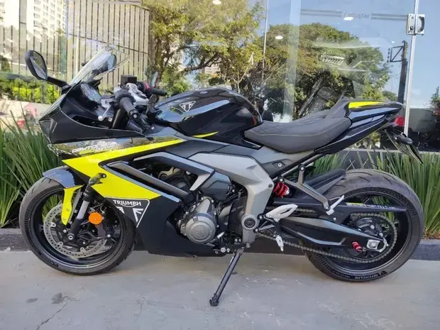 Triumph Daytona 660 ABS