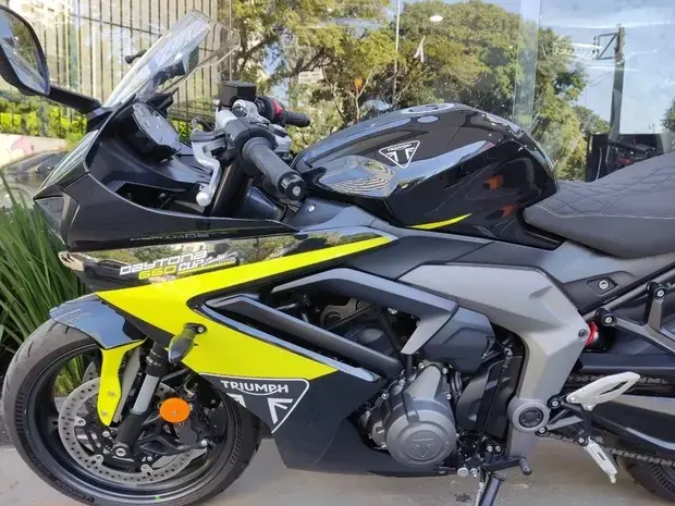 Triumph Daytona 660 ABS