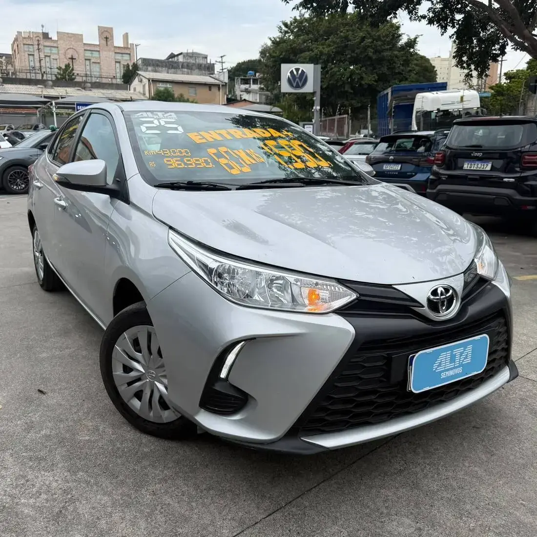 galeria Yaris Sedan