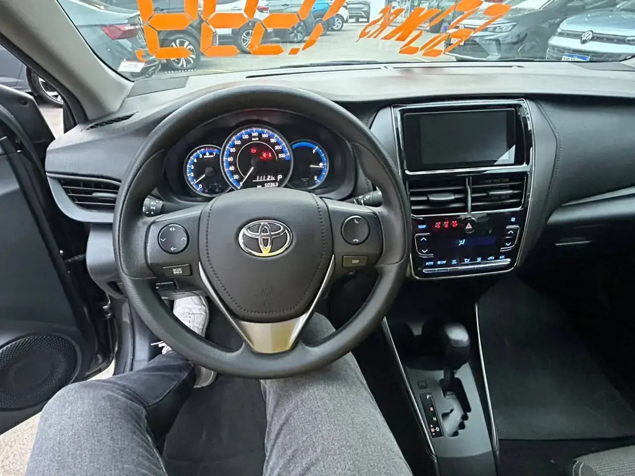 galeria Yaris Sedan