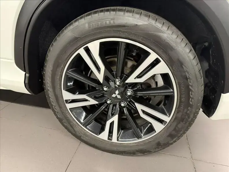 galeria ECLIPSE CROSS