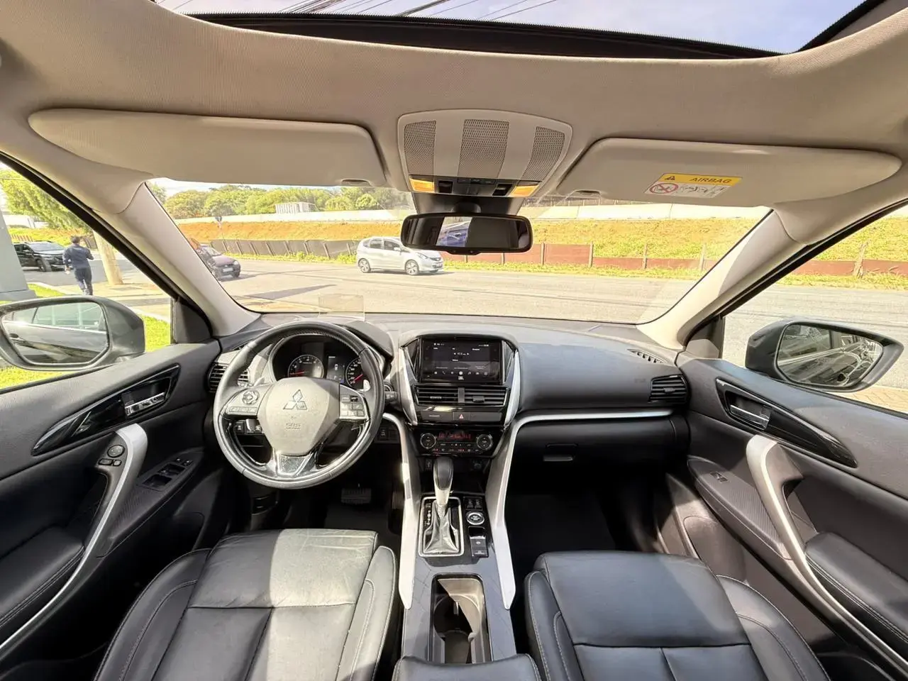 galeria Eclipse Cross