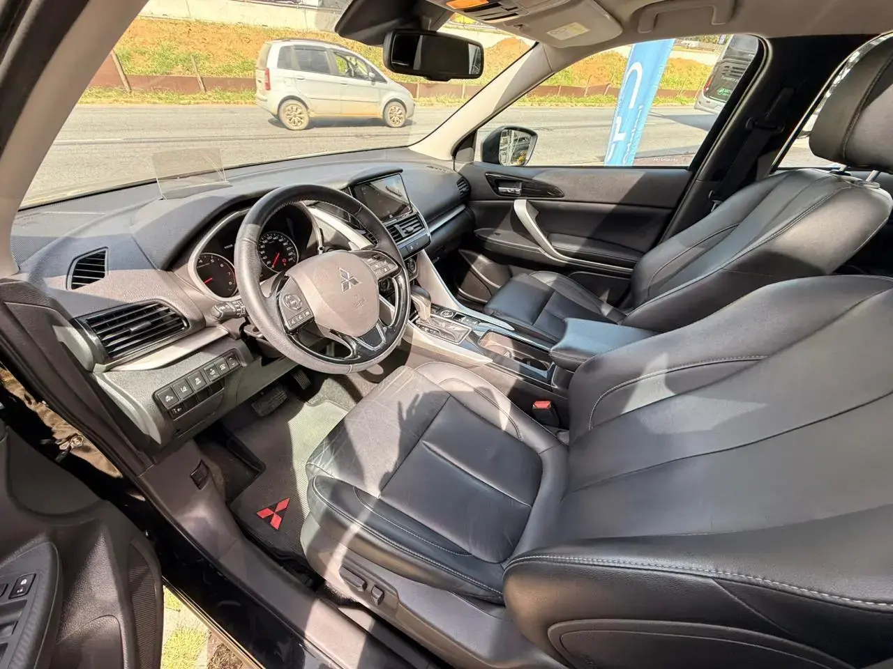 galeria Eclipse Cross